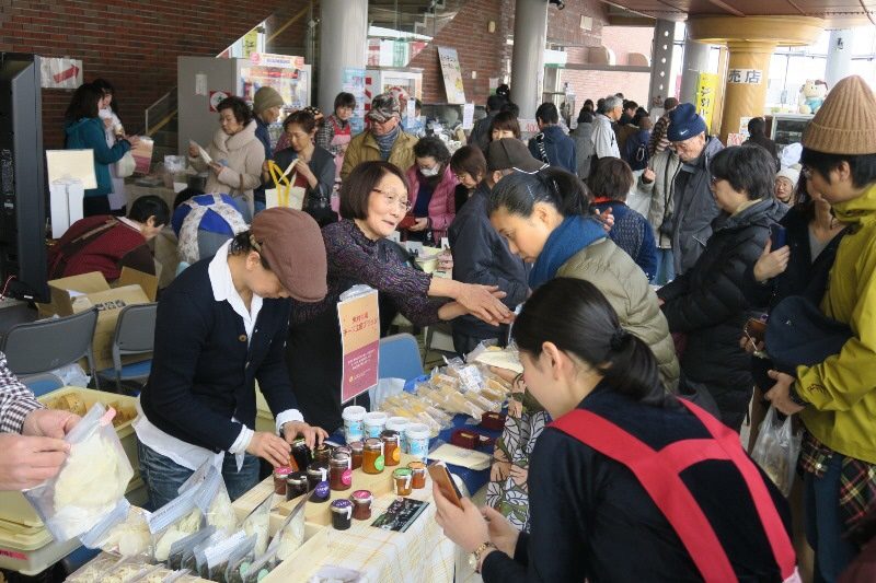農家のかあさん土曜市