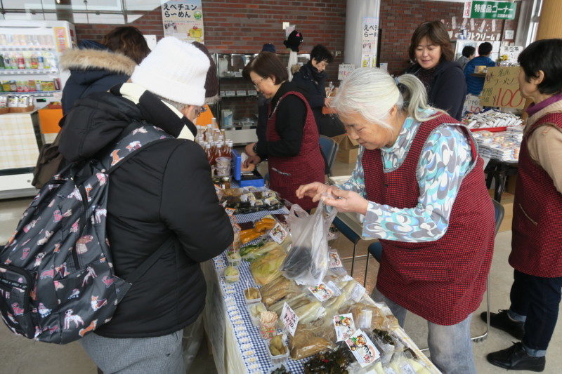 農家のかあさん土曜市