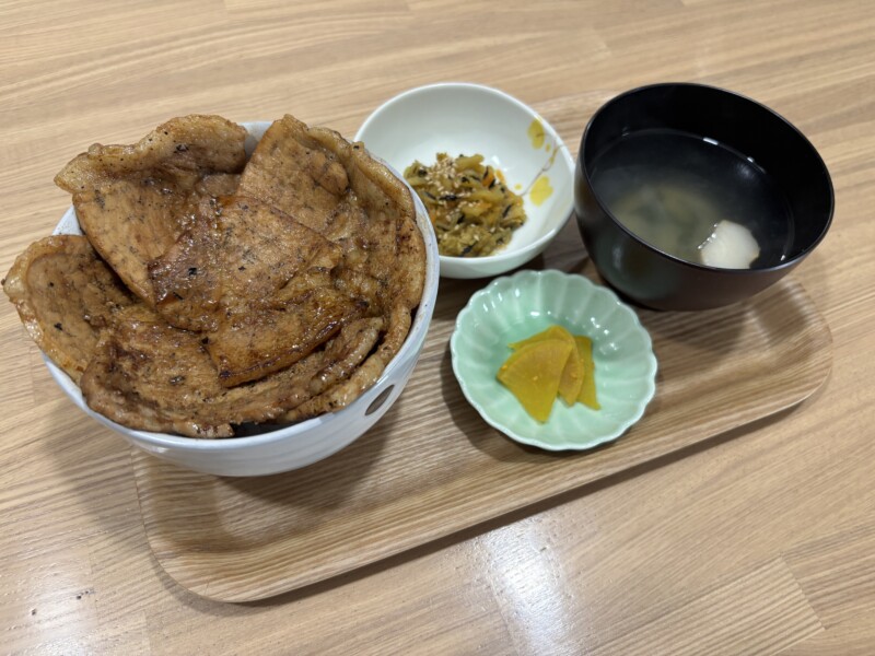 えべつ炭火豚丼にじの屋